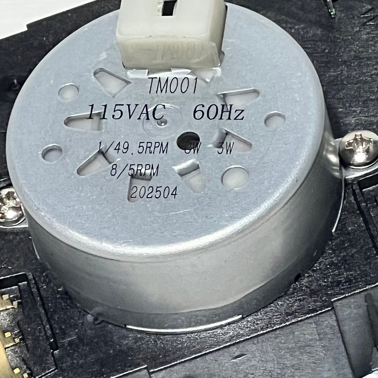 Silver dryer timer with specifications for 115VAC and 60Hz, compatible with Whirlpool and Kenmore models.