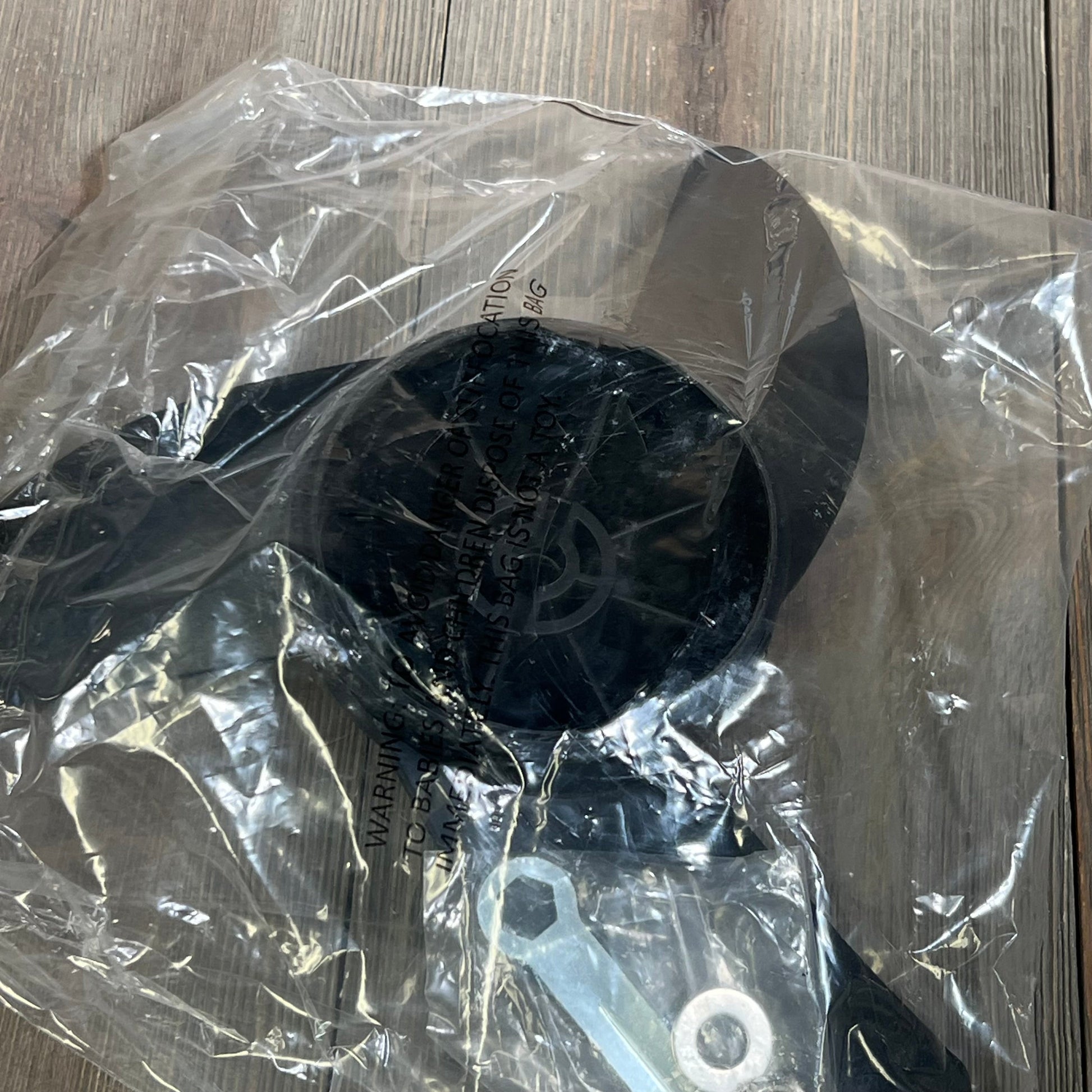 Black 3-blade propeller for electric outboard motor, packaged in clear plastic. Ideal for 55lb, 62lb, 86lb trolling motors.