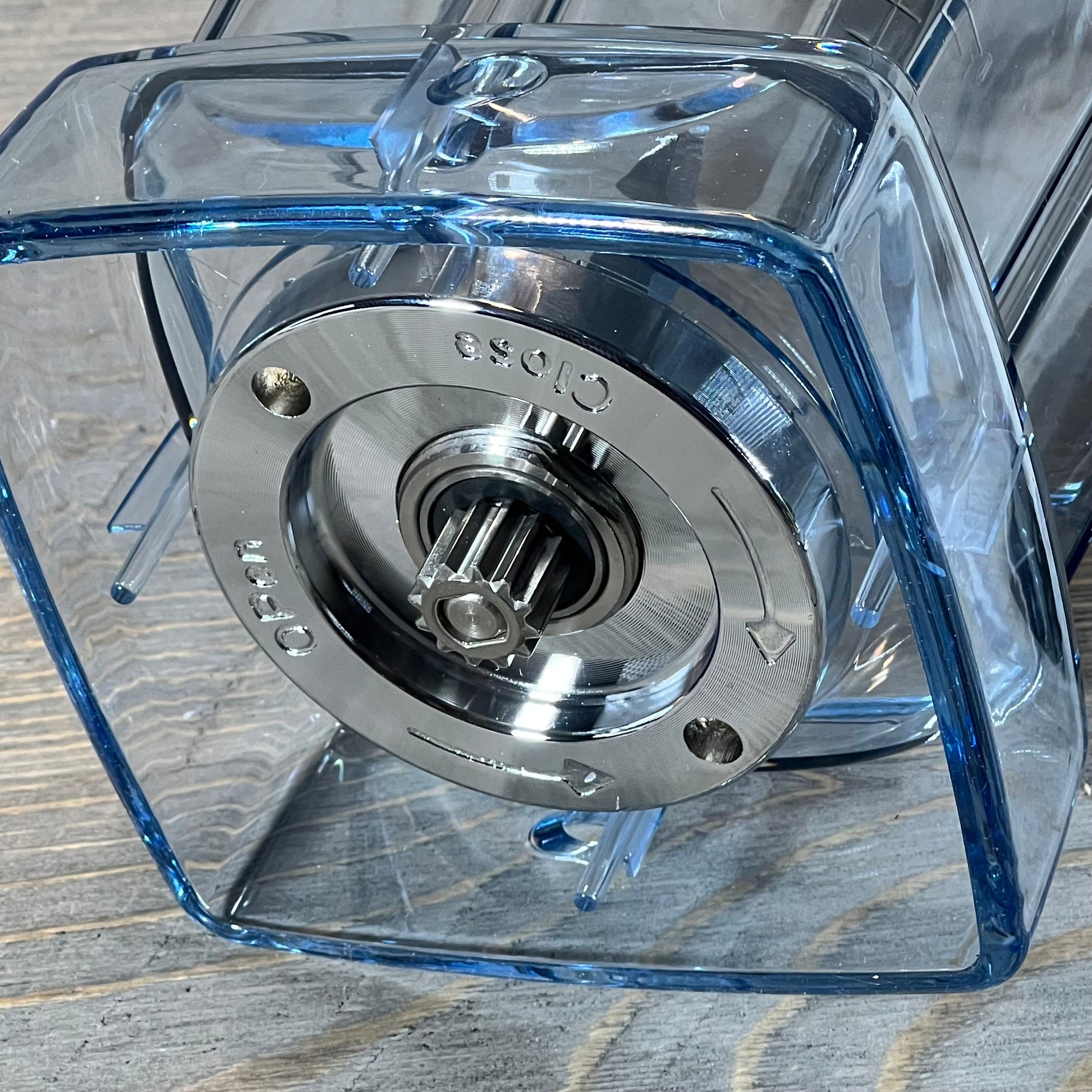 Close-up of the durable base of a 64oz blender pitcher compatible with Vitamix 5200 and other models.