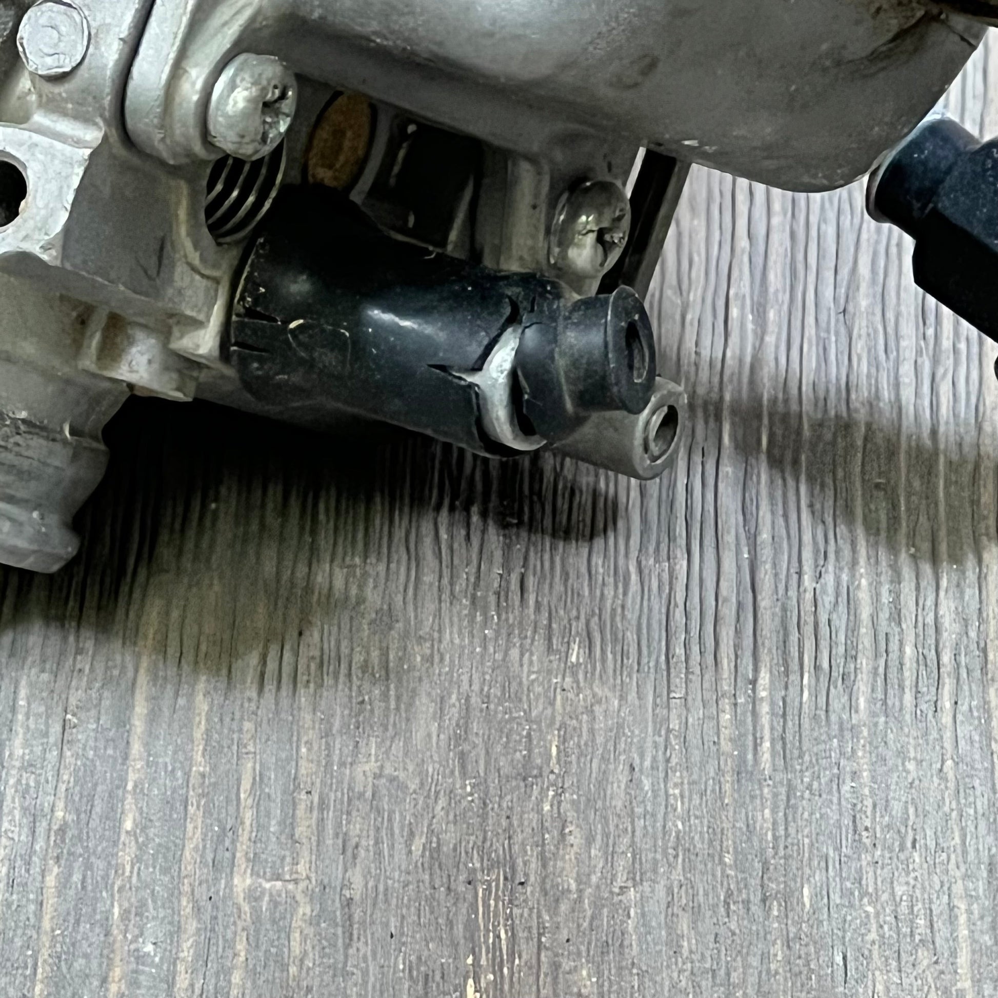 Close-up view of the Carbhub TRX300 carburetor, suitable for Honda Fourtrax 1988-2000, showcasing component details.