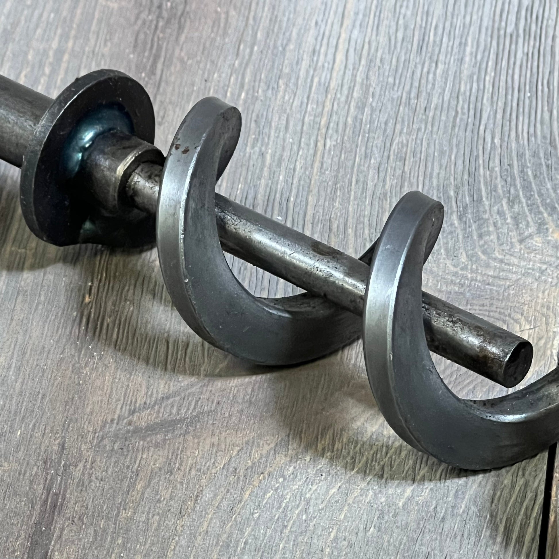 17-inch auger shaft screw for Traeger pellet grills, durable steel construction, essential for grill maintenance.