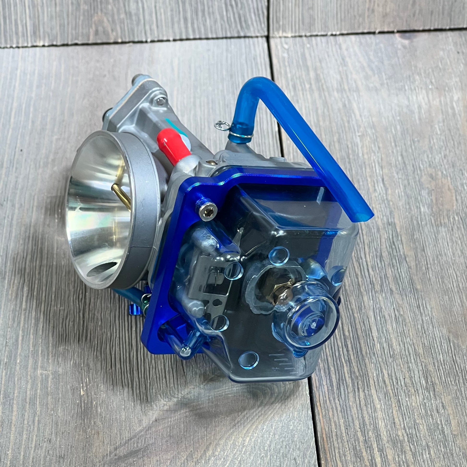 Universal PWK carburetor with blue float bowl, ideal for 2T 4T engines, motorcycles, and ATVs, 32MM size.