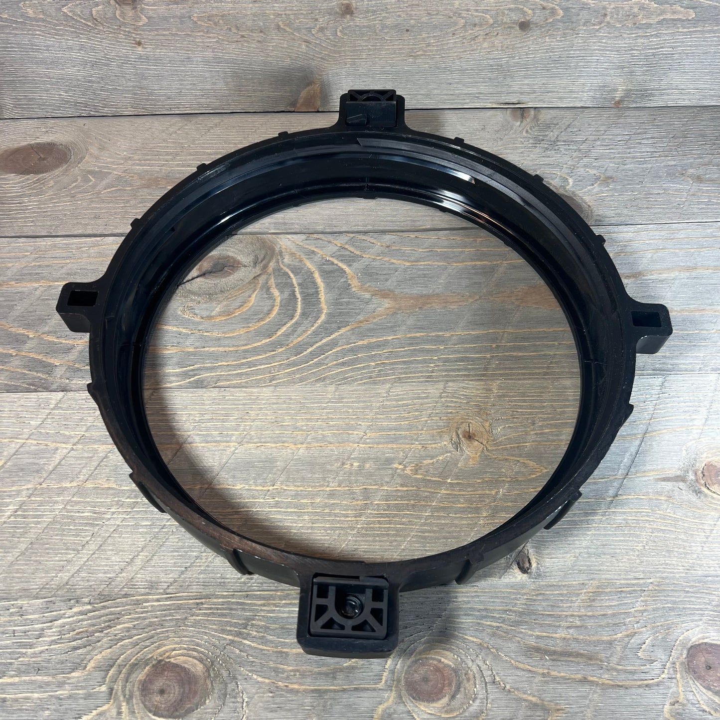 Locking ring assembly for Pentair Clean & Clear Predator filter, showcasing durable black plastic construction.