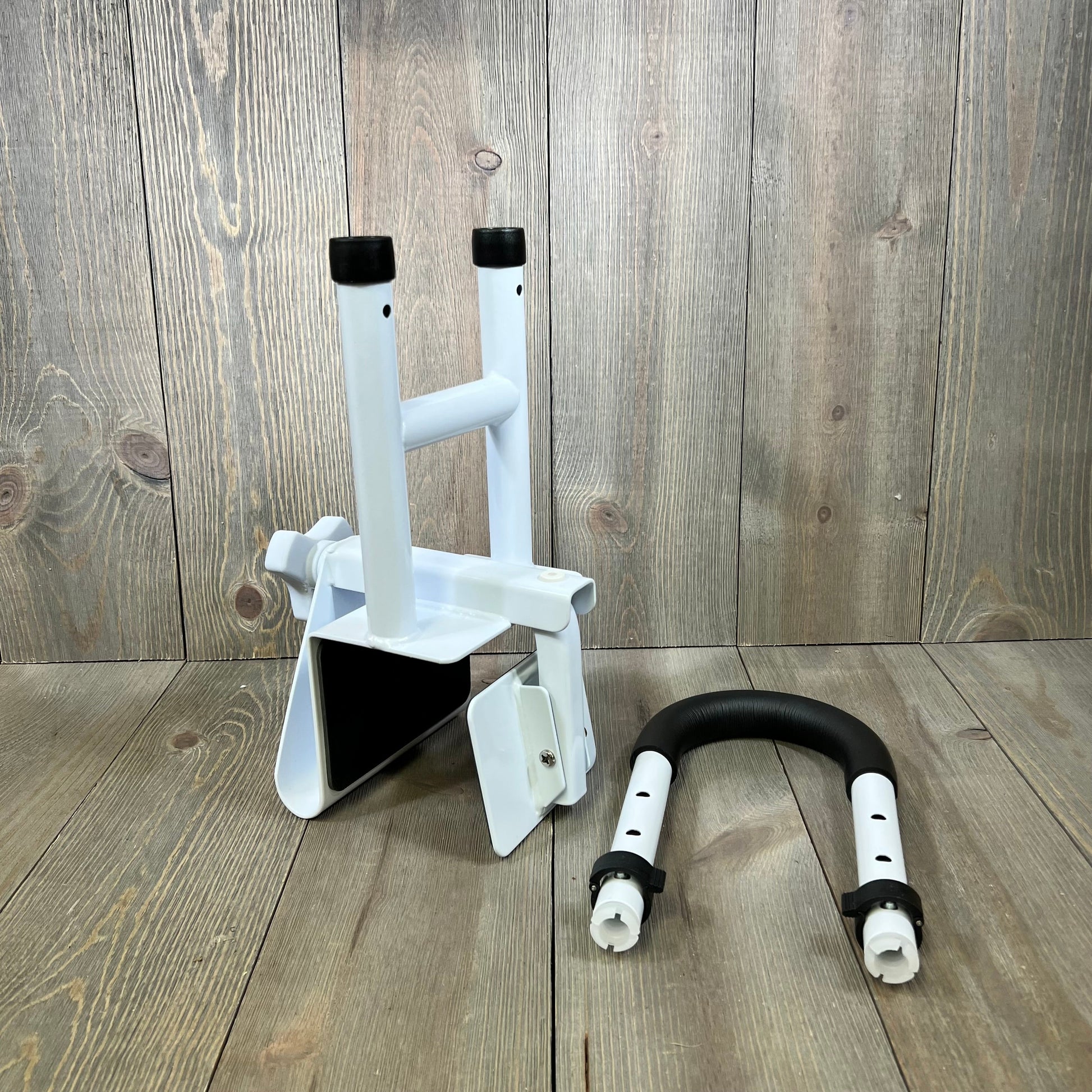 Height-adjustable bathtub handle and safety rails for seniors, featuring a sturdy metal design for enhanced bathroom safety.