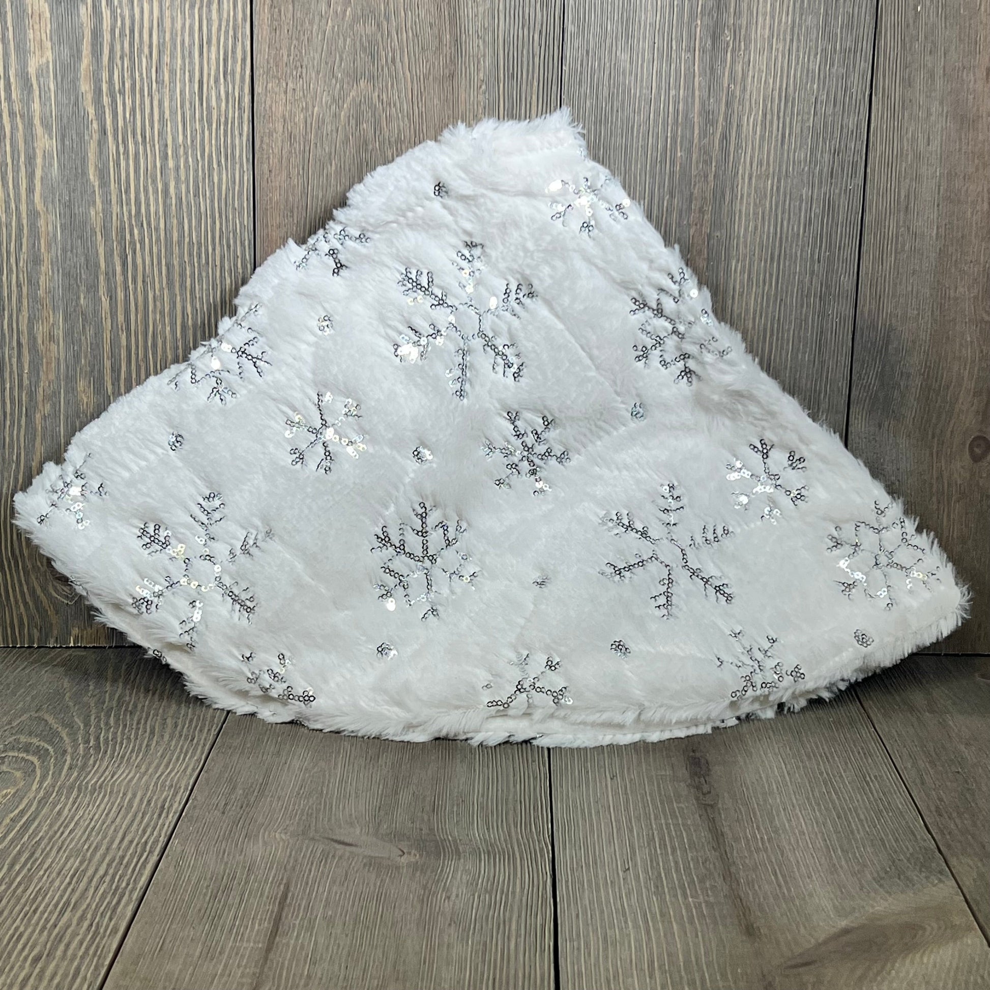 Sequined Christmas Tree Skirt Soft Plush Mat White Faux Fur 24 Inch - 1047352160