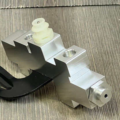 High-quality brake proportioning valve for GM Chevy Truck C/K 1989-1994, featuring durable metal construction.