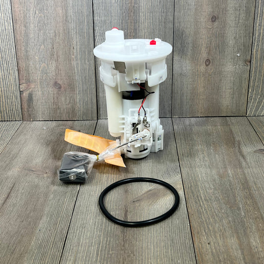 Electric fuel pump module assembly for Toyota Corolla 1.8L 2004-2007, includes sealing ring and installation parts.