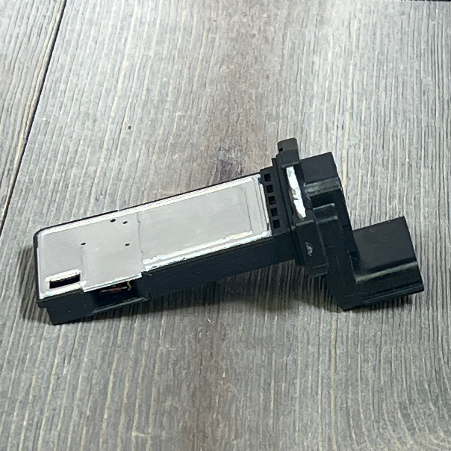Mass Air Flow Sensor MAF for Cadillac ATS, Escalade, Chevy Silverado, GMC Sierra, enhances engine performance, part 23262343.