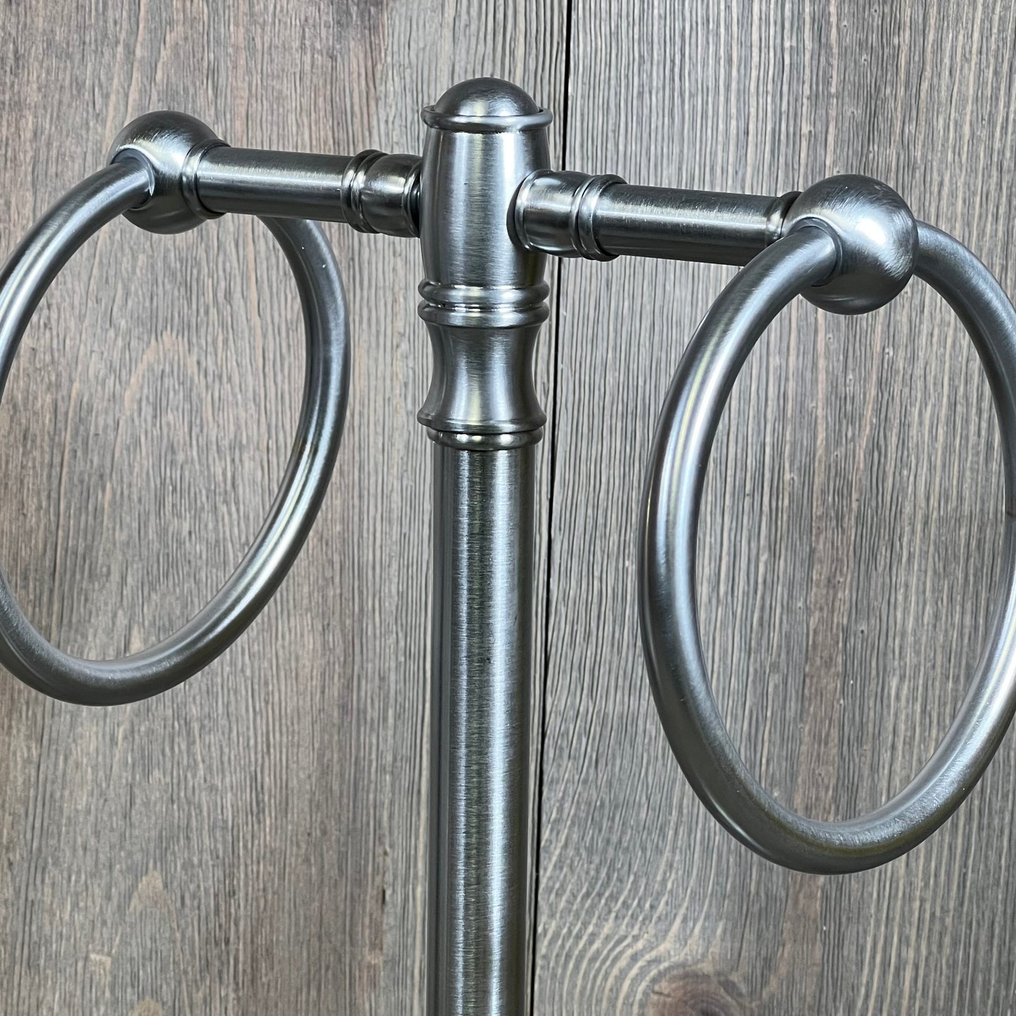 Satin chrome guest towel stand with dual rings from Allied Brass Carolina Collection, featuring elegant, modern design.