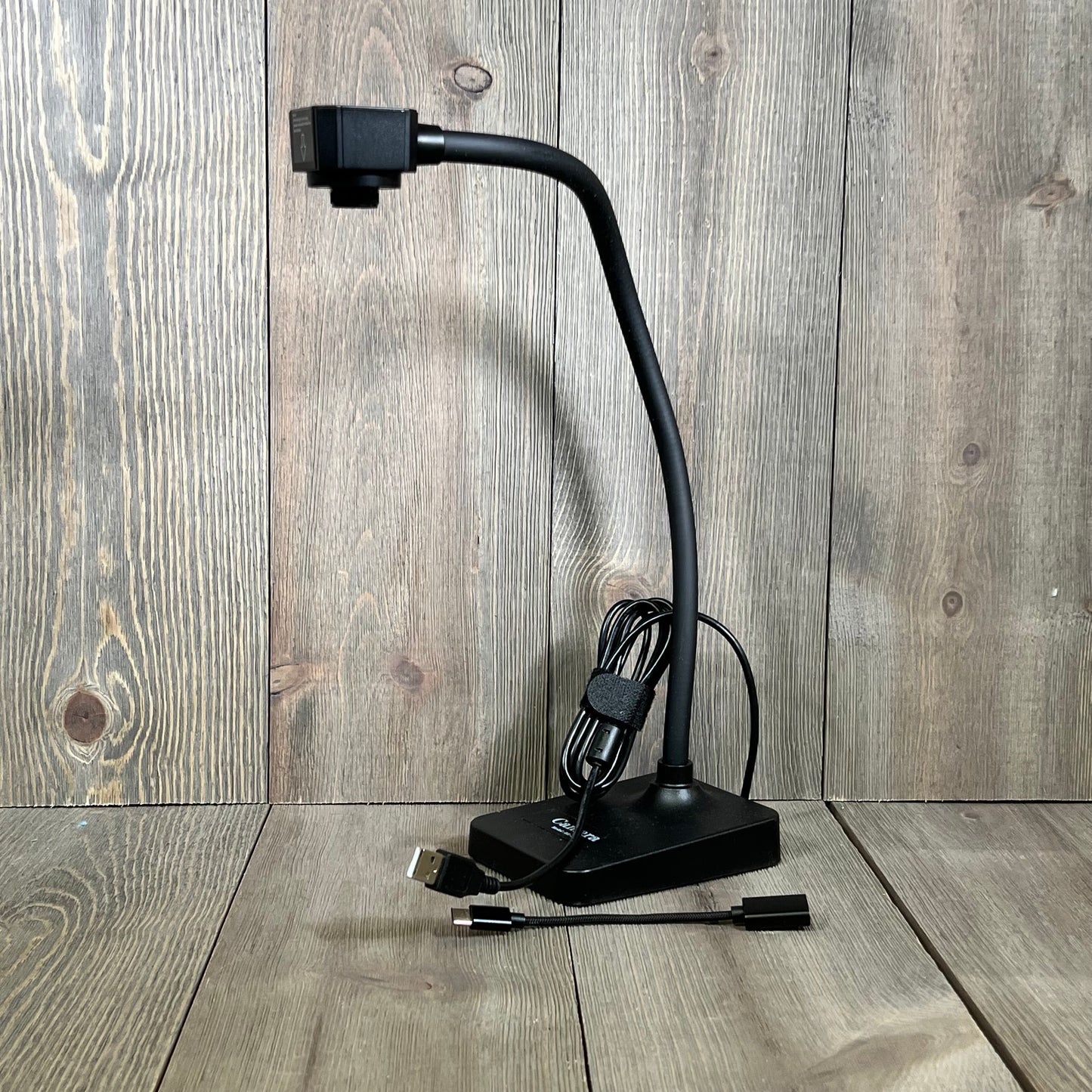 USB document camera with a flexible neck, perfect for teachers and distance learning, compatible with Mac OS and Windows.