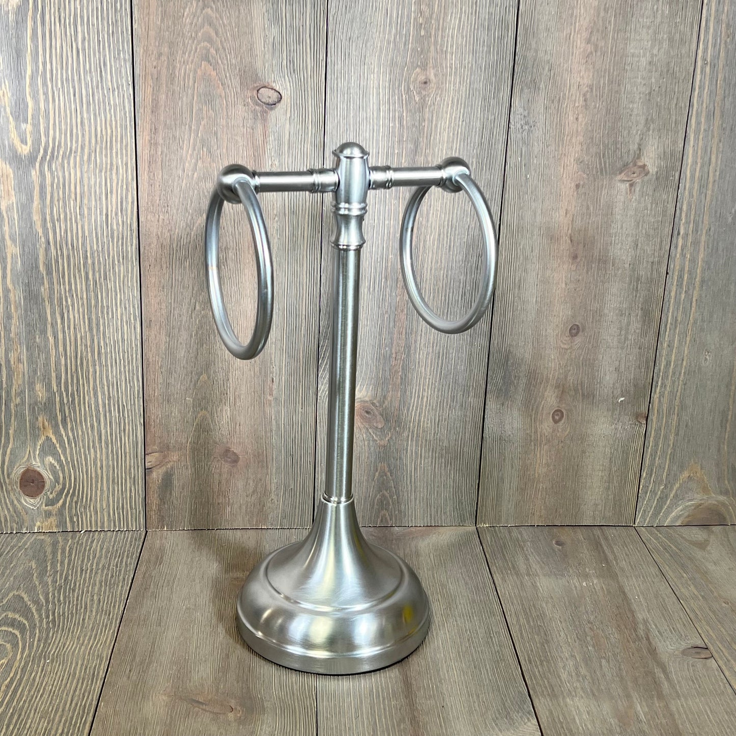 Satin chrome guest towel stand with two rings from the Allied Brass Carolina Collection, elegant and stylish bathroom accessory.