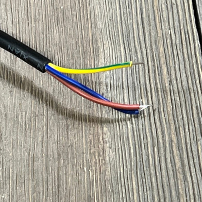 Colorful wiring for the 25W IP66 explosion-proof LED machine light, ideal for CNC machine environments.