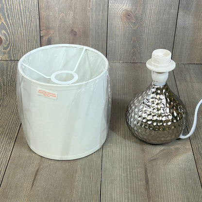 Silver hammered texture base and white shade of Simple Designs LT2073-SVW table lamp displayed separately.